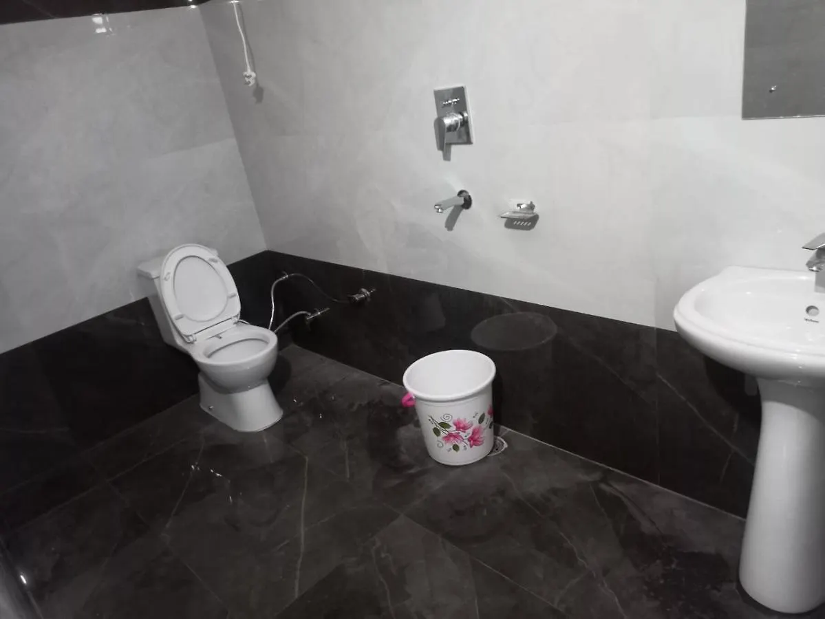 Hotel The Diamond Leaf Chandigarh 0*,